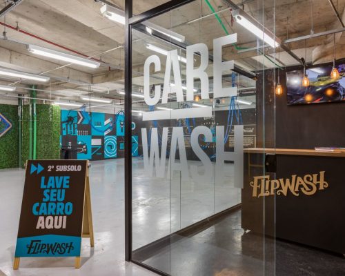 90fb1c77-15e1-4806-bcf2-26b7d41454f1